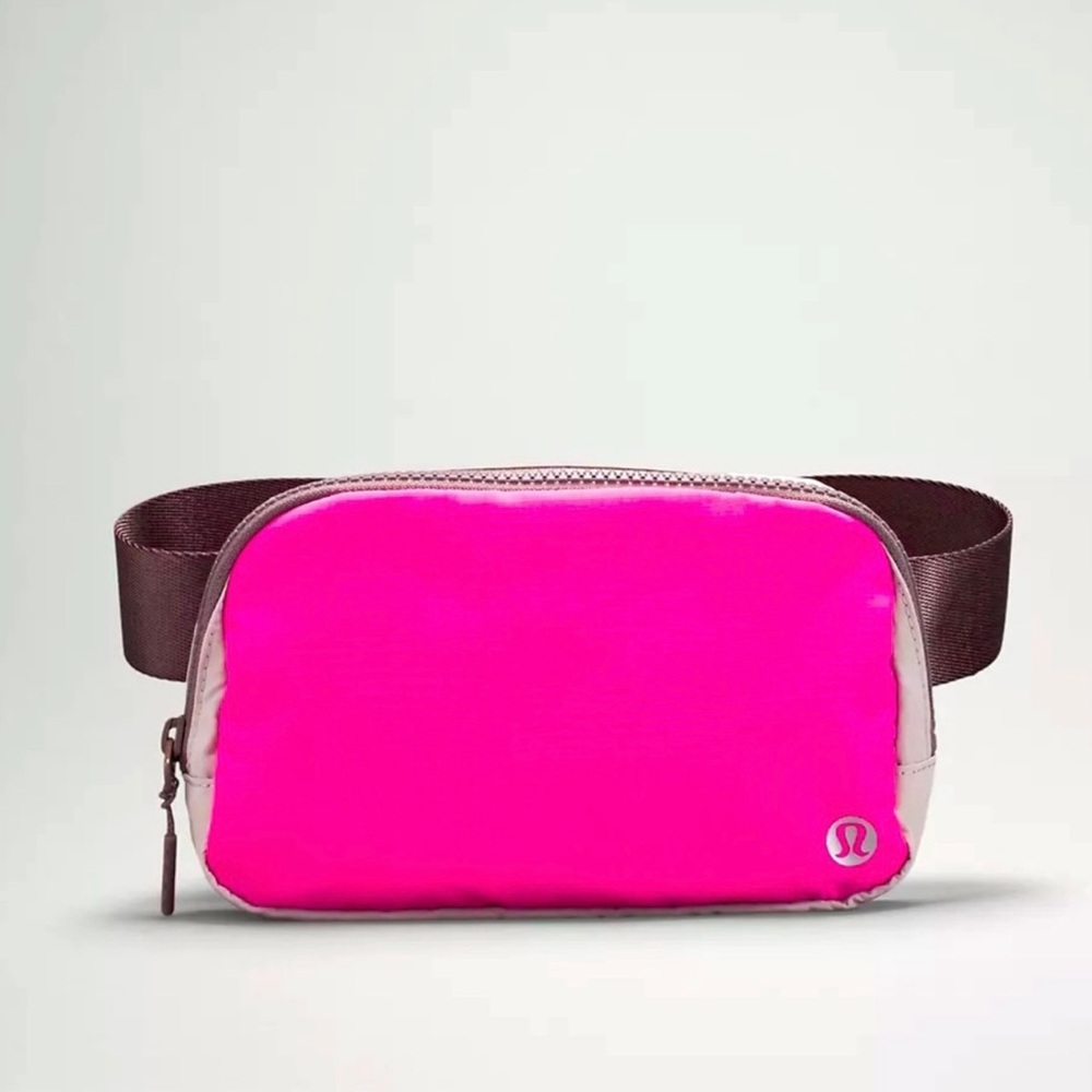 Lululemon Everywhere Bum Bag NWOT